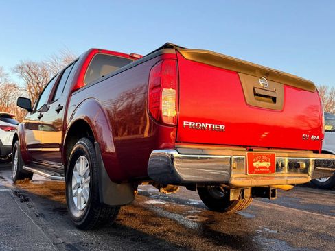 Used 2018 Nissan Frontier SV image 6