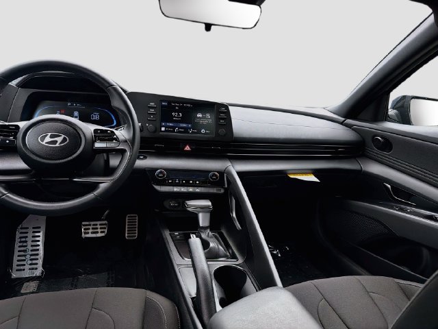 Certified 2026 Hyundai Elantra Sport FWD image 22