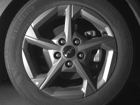 Used 2025 Kia K4 LXS FWD image 13