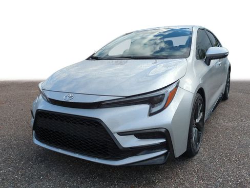 Certified 2025 Toyota Corolla SE image 1
