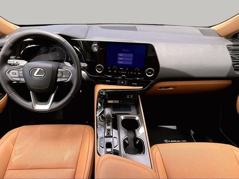 Used 2024 Lexus NX 250 FWD image 16