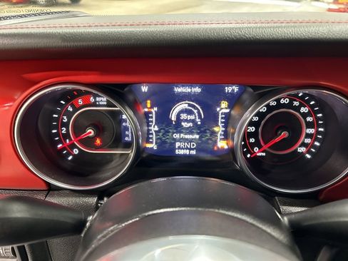 Used 2022 Jeep Wrangler Unlimited Rubicon w/ Dual Top Group AWD/4WD image 16