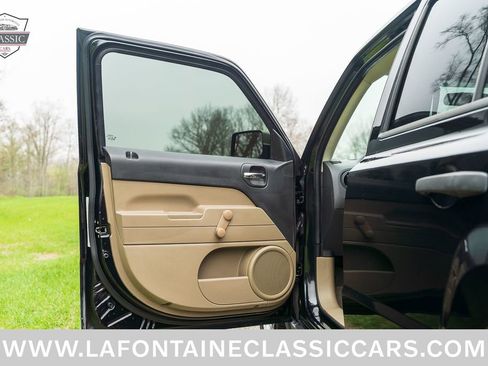 Used 2009 Jeep Patriot Sport FWD image 18