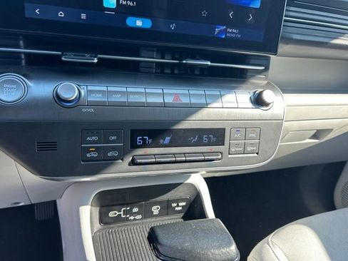 Used 2024 Hyundai Kona SEL AWD/4WD image 24