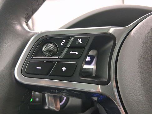 Certified 2023 Porsche Cayenne Coupe image 15