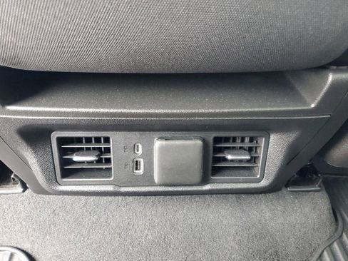 Used 2024 Chevrolet Silverado 1500 LT AWD/4WD image 15
