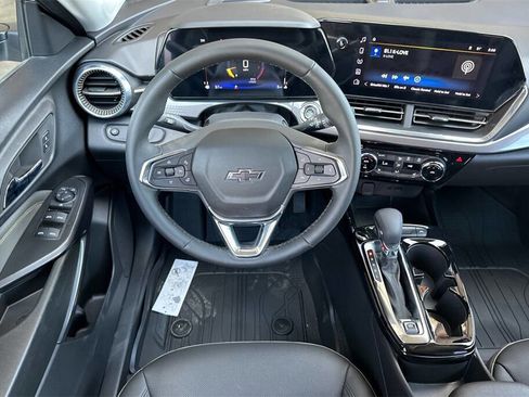 New 2025 Chevrolet Trax ACTIV w/ Driver Confidence Package image 15