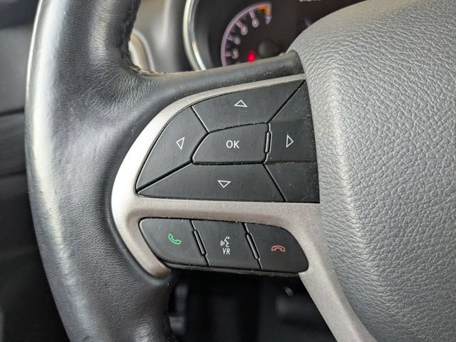 Used 2021 Jeep Grand Cherokee Laredo X AWD/4WD image 22