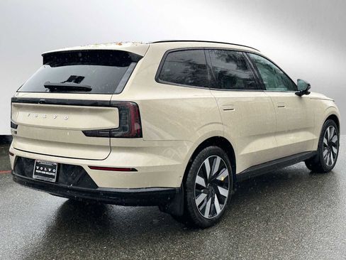 New 2025 Volvo EX90 Ultra w/ Protection Package Premier image 3