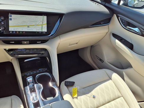 Used 2023 Buick Envision Avenir AWD/4WD image 4