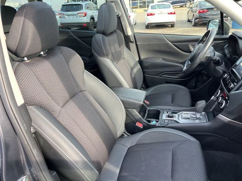 Used 2023 Subaru Forester Premium image 15