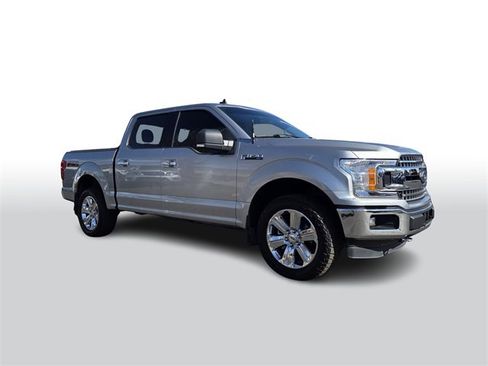 Used 2020 Ford F150 XLT w/ Equipment Group 302A Luxury image 2