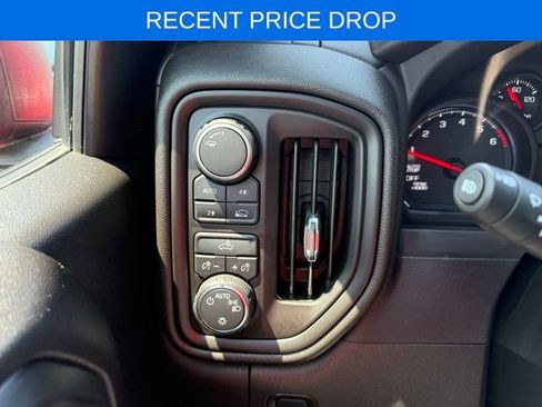 Used 2022 Chevrolet Silverado 1500 Custom image 18