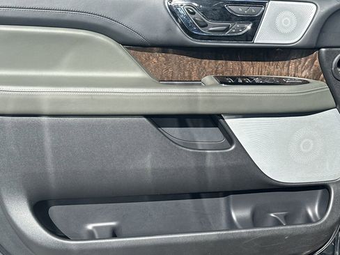 Used 2022 Lincoln Navigator Black Label image 10