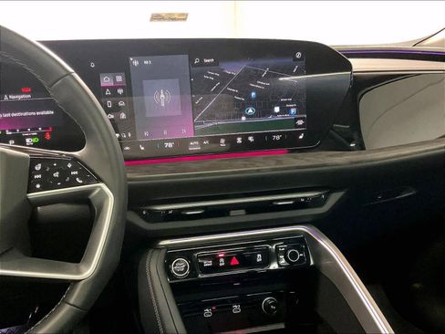 Certified 2025 Audi Q5 Premium w/ Convenience Package image 9