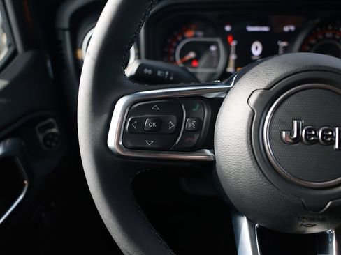 New 2026 Jeep Wrangler Unlimited Sahara AWD/4WD image 19