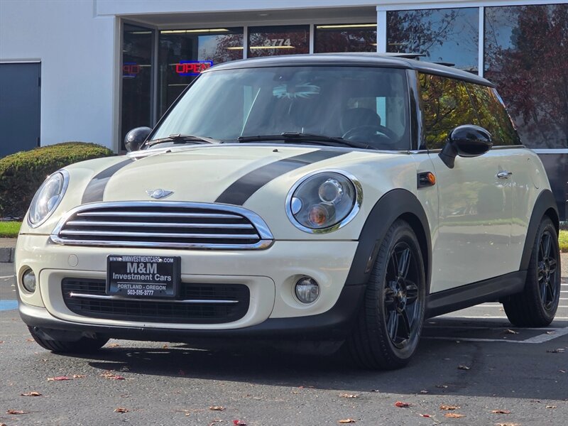 Used 2013 MINI Cooper Hardtop w/ Premium Pkg 2 FWD image 1