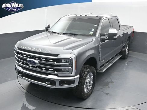Used 2024 Ford F250 Lariat w/ Chrome Package image 11