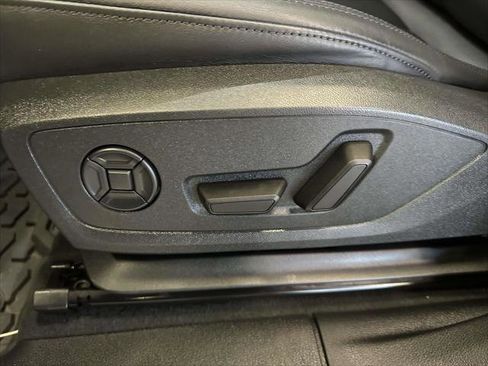 Used 2025 Audi Q3 2.0T Premium w/ Convenience Package image 18