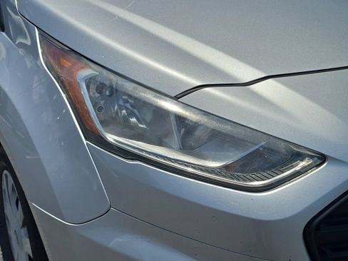 Used 2019 Ford Transit Connect XLT FWD image 7