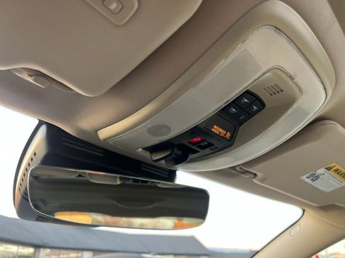 Used 2018 Volvo S60 T5 Inscription Platinum w/ Climate Package image 47