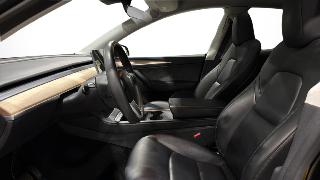 Used 2023 Tesla Model Y Long Range AWD/4WD image 24