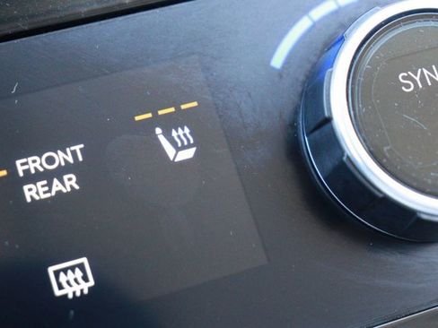 Used 2025 Hyundai Santa Fe SEL image 17