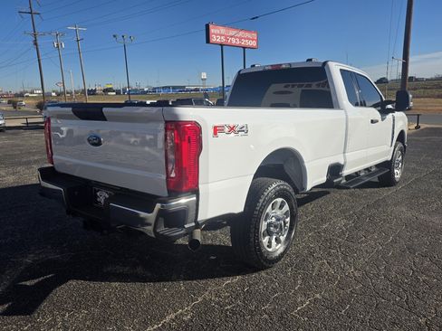 Used 2025 Ford F350 XLT w/ FX4 Off-Road Package image 7