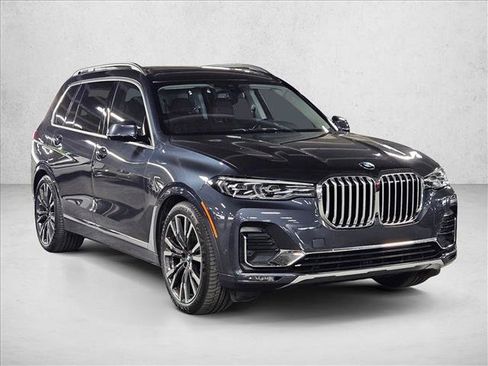 Used 2022 BMW X7 xDrive40i AWD/4WD image 3