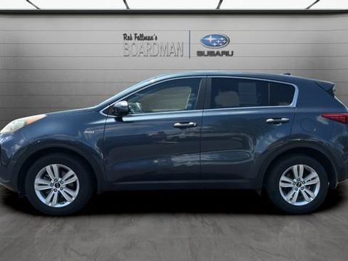 Used 2017 Kia Sportage LX AWD/4WD image 9