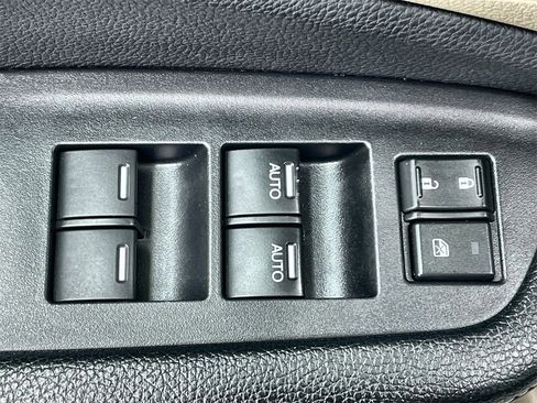 Used 2018 Honda Ridgeline RTL-T image 12