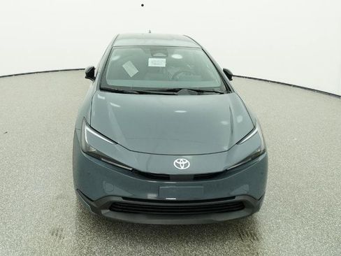 New 2026 Toyota Prius LE image 2
