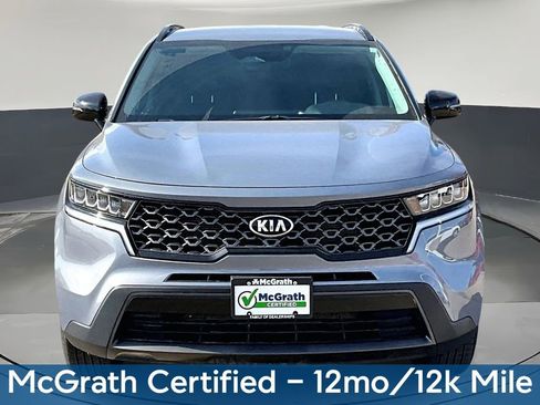 Used 2021 Kia Sorento S image 2