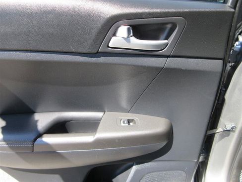 Used 2021 Kia Sportage LX w/ LX AWD Popular Package image 19