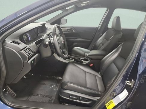 Used 2016 Honda Accord Sport image 16