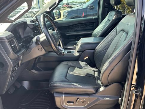 Certified 2023 Ford Expedition Platinum RWD image 17