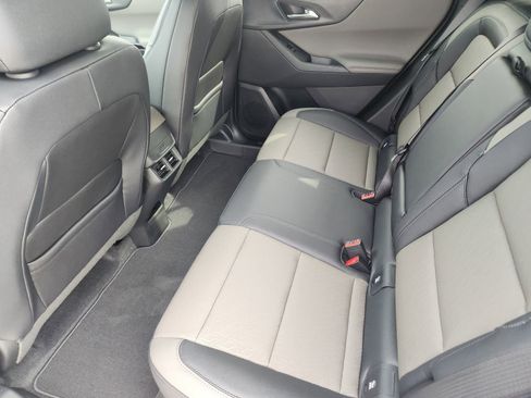 New 2026 Chevrolet Equinox LT w/ Convenience Package II image 23