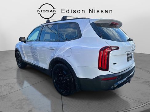 Used 2022 Kia Telluride SX w/ Nightfall Edition Package image 5