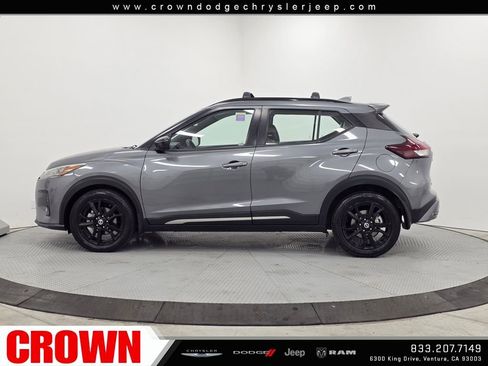 Used 2021 Nissan Kicks SR w/ SR Premium Package image 4