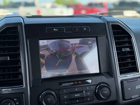 Used 2020 Ford F150 XLT w/ Equipment Group 302A Luxury AWD/4WD image 4