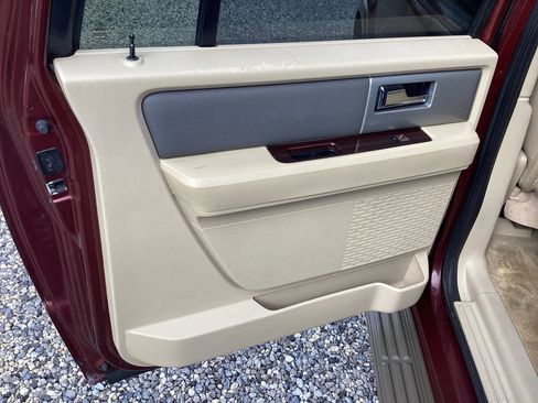 Used 2012 Ford Expedition EL XLT image 17