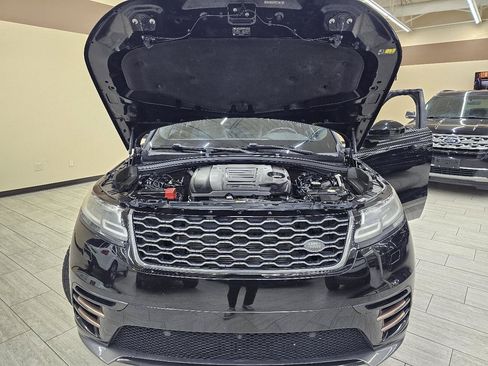 Used 2018 Land Rover Range Rover Velar R-Dynamic SE AWD/4WD image 42