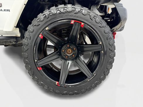 Used 2016 Jeep Wrangler Unlimited Sahara AWD/4WD image 47