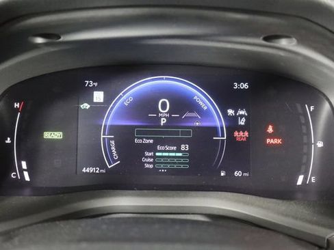 Used 2025 Toyota Camry SE w/ Convenience Package FWD image 11