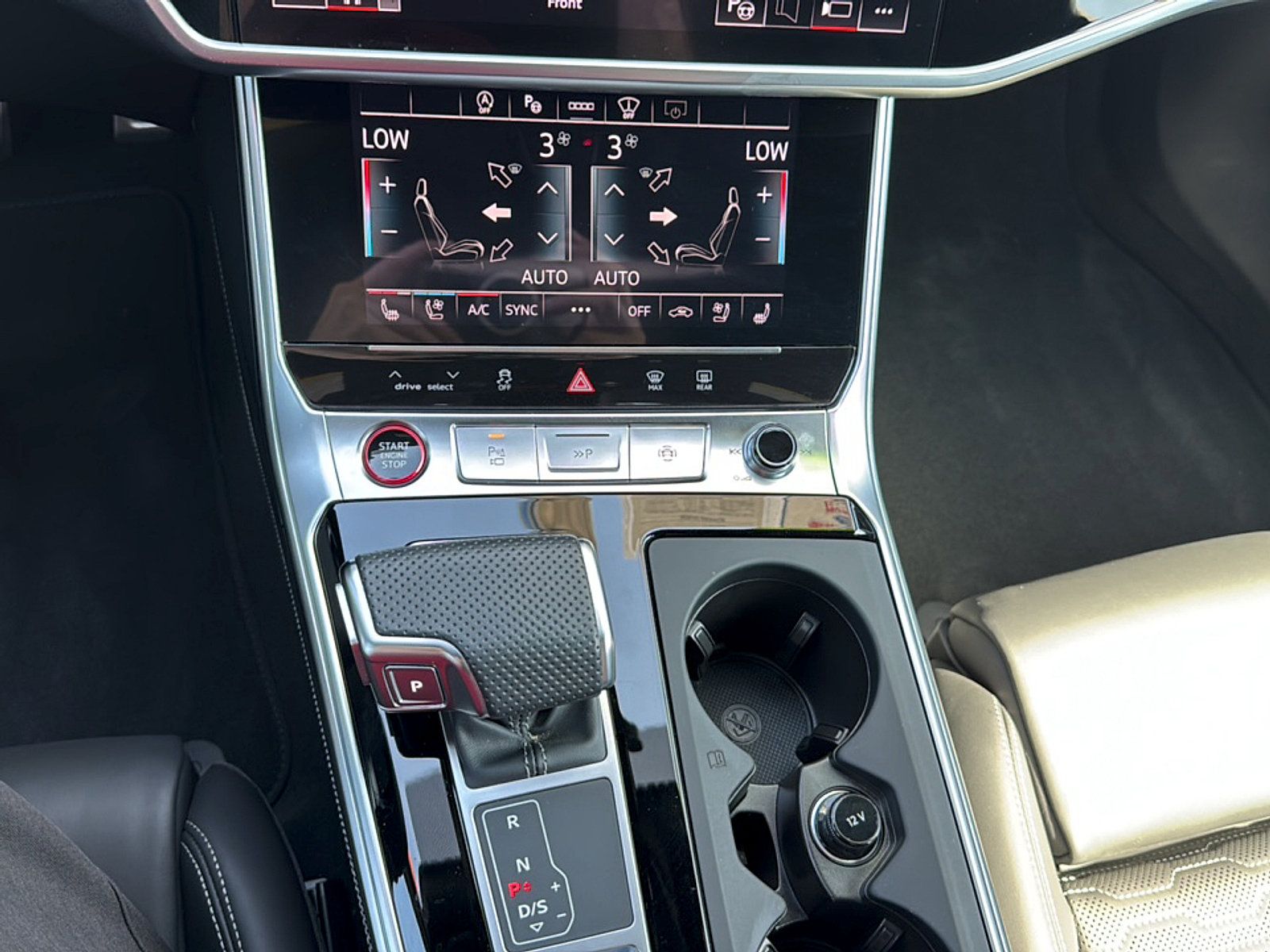 Used 2025 Audi RS 6 performance AWD/4WD image 19