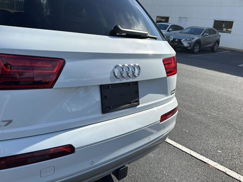Used 2018 Audi Q7 3.0T Prestige w/ Prestige Package image 10