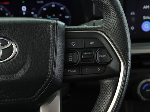 Used 2024 Toyota Tacoma 4x4 Double Cab image 8