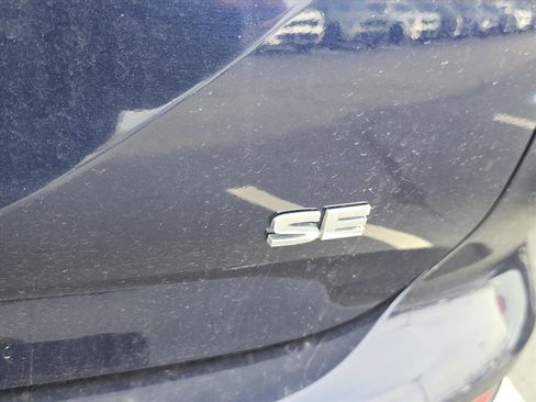 Used 2024 Mitsubishi Outlander SE image 6