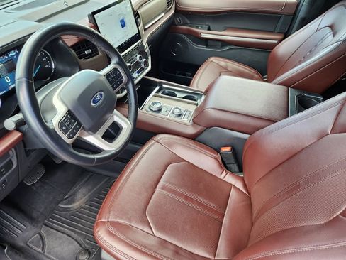 Used 2022 Ford Expedition Limited AWD/4WD image 12