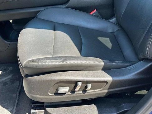 Certified 2023 Cadillac XT6 Premium Luxury w/ Technology Package AWD/4WD image 17